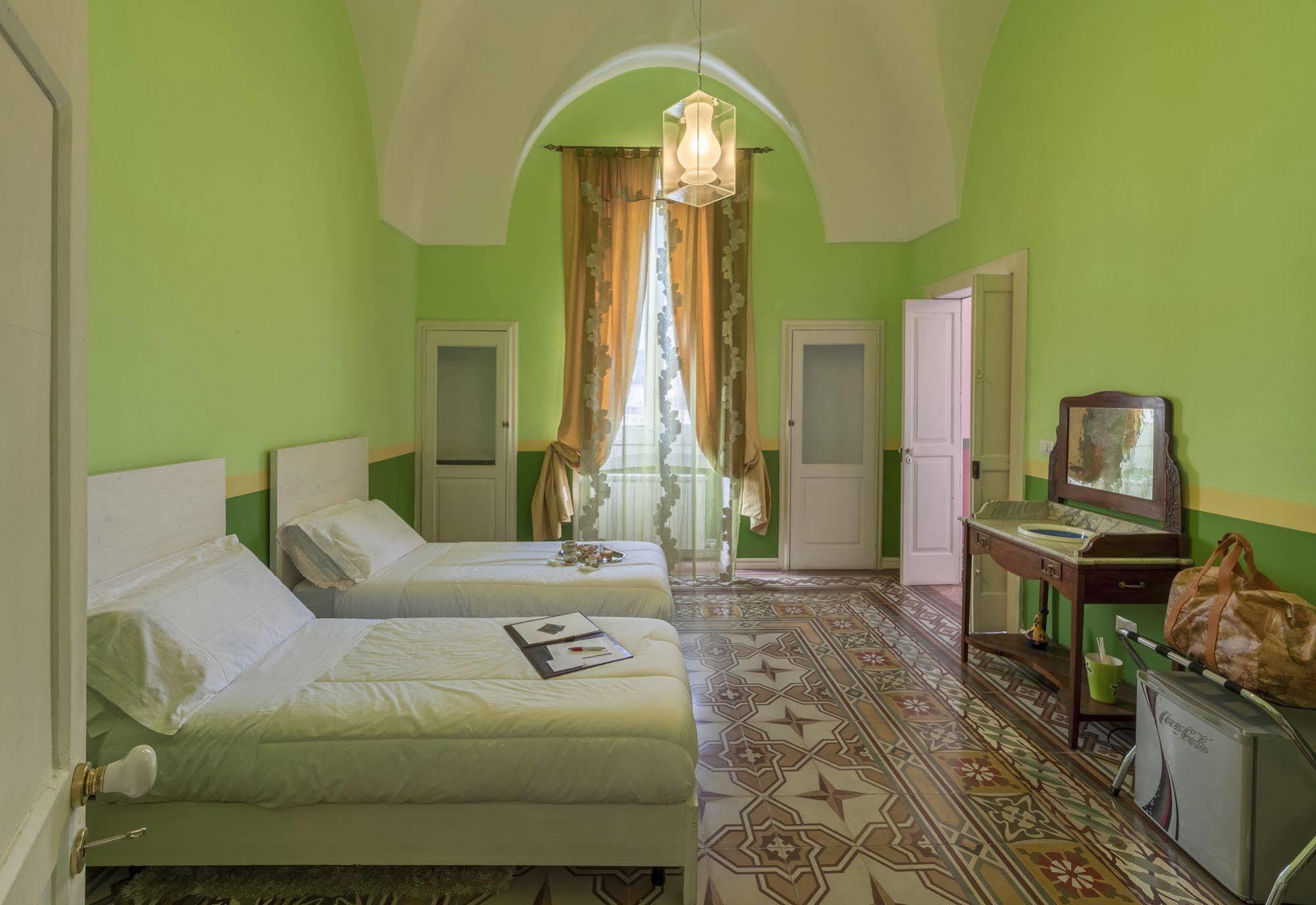 La Naca Della Taranta B&B Galatina Exterior foto